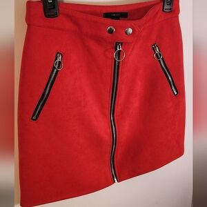 NWOT- Forever 21 Red Mini Skirt with Zipper Accents